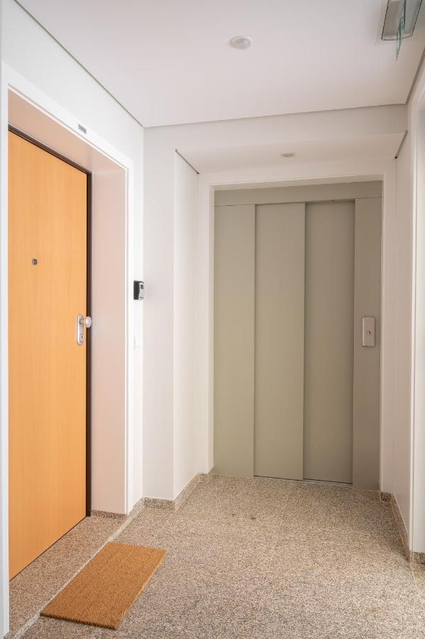 Strelitzia Apartment, By Bolhao Residences Porto Bagian luar foto