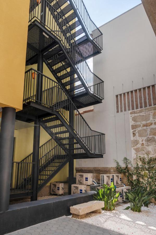 Strelitzia Apartment, By Bolhao Residences Porto Bagian luar foto
